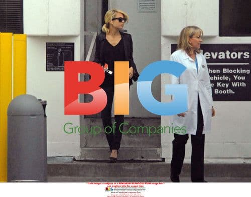 Nicole Richie Leaves Fertility Clinic