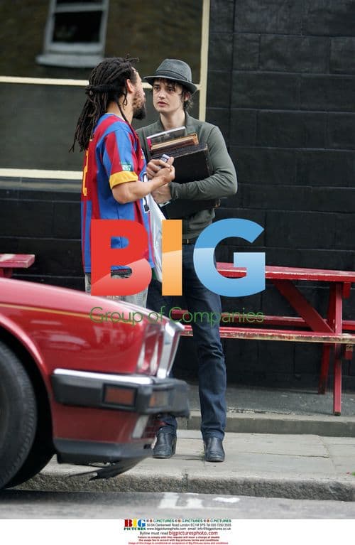 Pete Doherty Leaves Kate Moss's Home