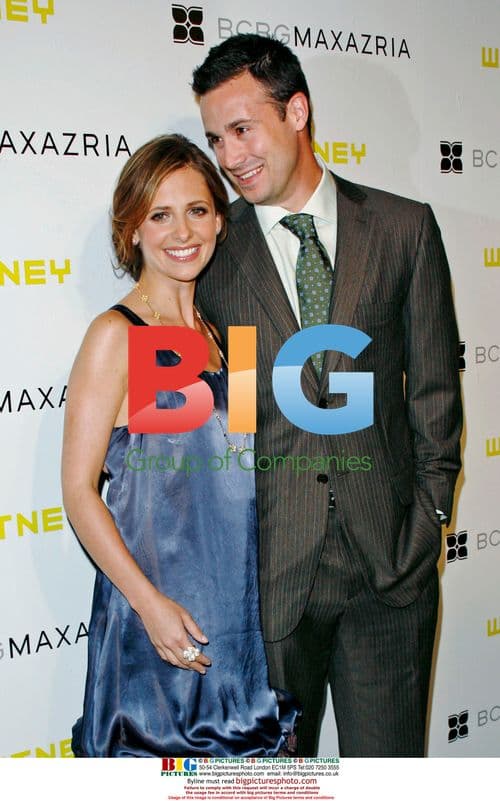 Sarah Michelle Gellar and Freddie Prinze, Jr. at Whitney Contemporaries Art Party