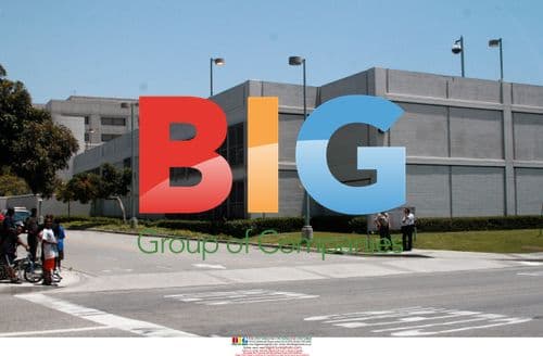 Kathy and Rick Hilton Support Paris at Courthouse