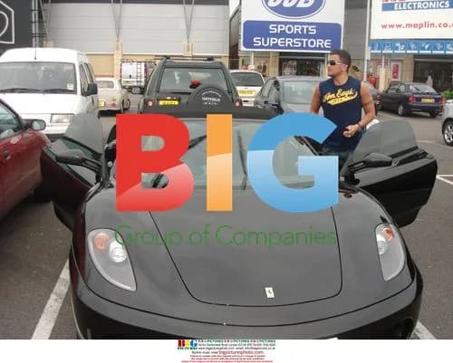 Peter Andre and Katie Price out with new Ferrari