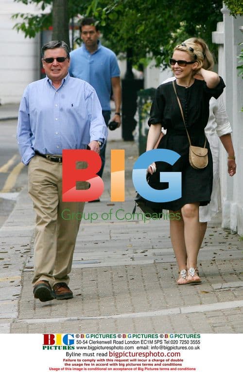 Kylie Minogue Takes Parents to Lunch