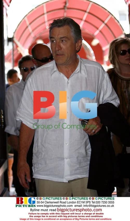Robert De Niro presents father's art in Venice