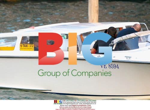 Robert De Niro and family in Venice