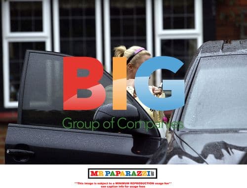 Jordan and Peter Andre Avoid Paparazzi