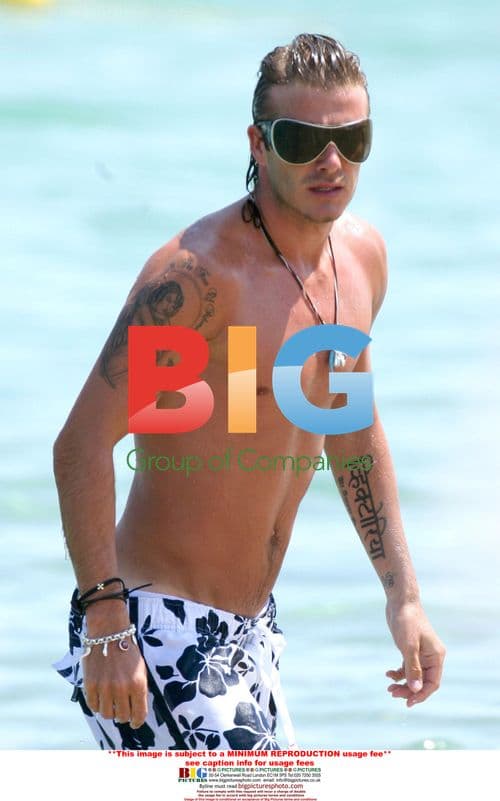 Beckham Couple's Saint Tropez Holiday