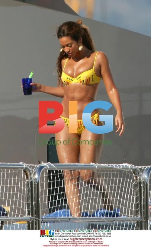 Beyonce Enjoys Yacht Ride on French Riviera