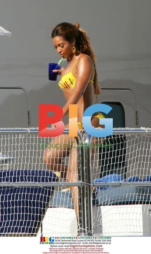 Beyonce Enjoys Yacht Ride on French Riviera