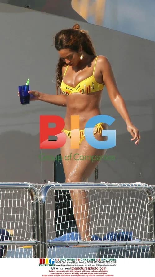 Beyonce Knowles on Yacht in French Riviera