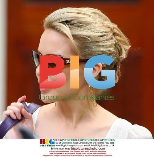 Kylie Minogue Leaves London Home