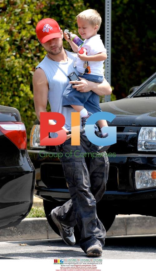 Ryan Phillippe with Kids in Brentwood
