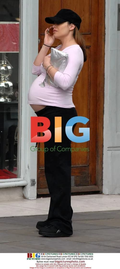 Expectant mother Elen Rives
