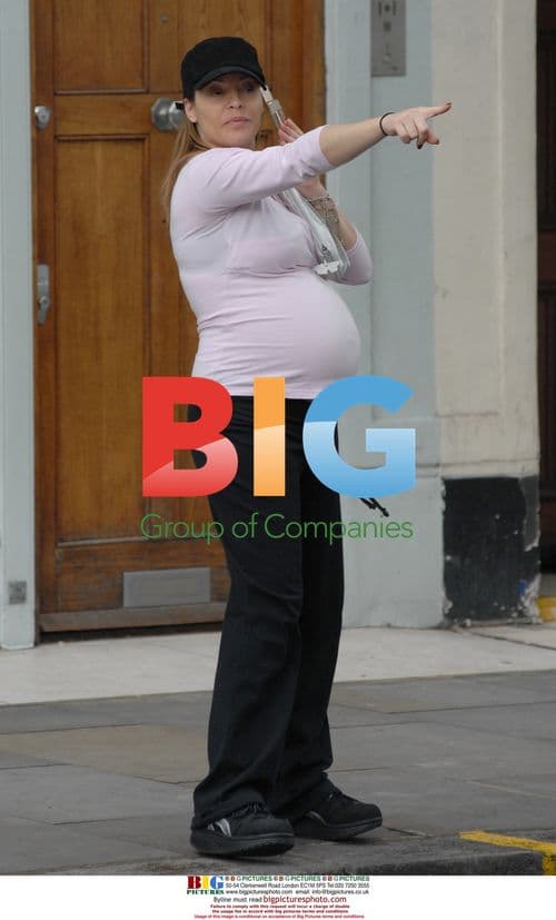 Elen Rives, pregnant with Lampard's child