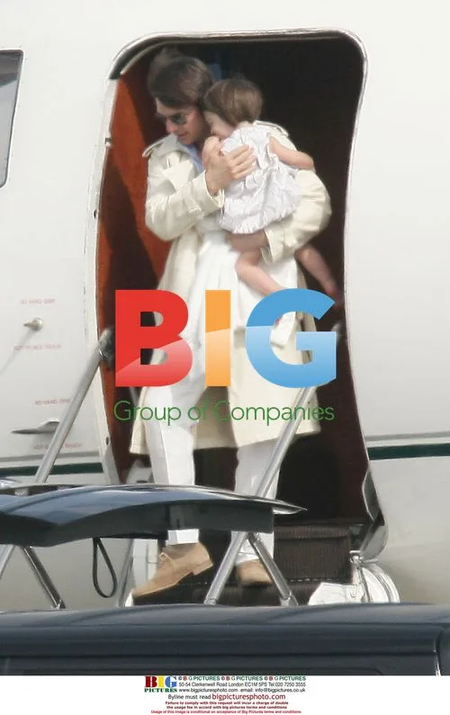 Tom Cruise and Katie Holmes with Suri in Nice
