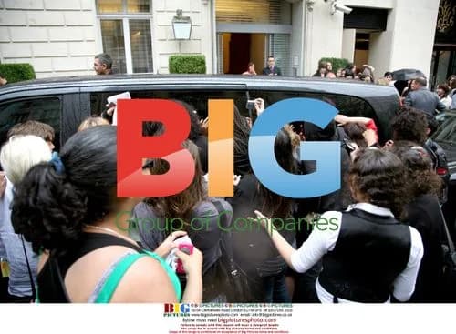 Tokio Hotel Leaves Hotel in Paris