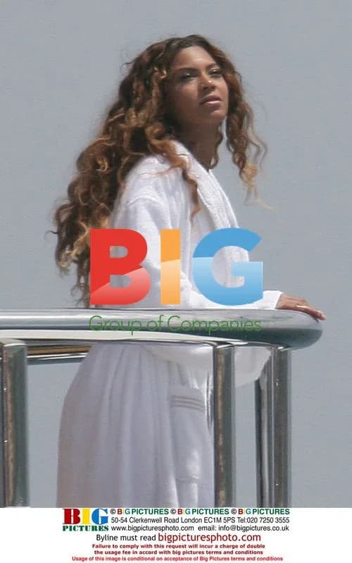 Beyonce and Jay Z on French Riviera Yacht