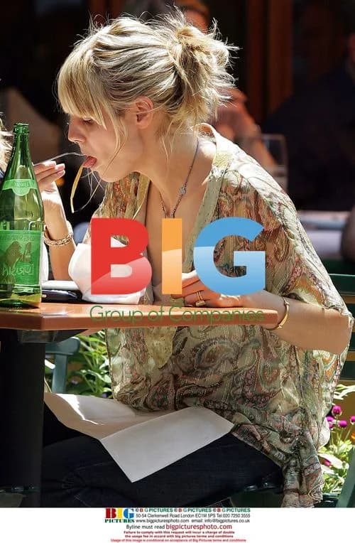 Heidi Klum Enjoys Pasta in Soho