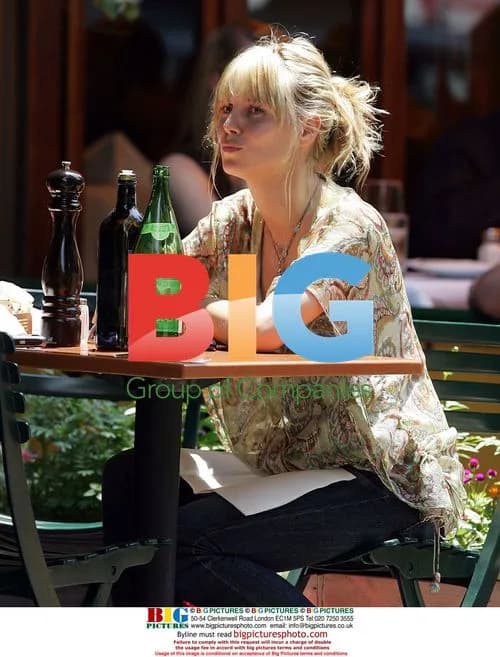 Heidi Klum Enjoys Pasta Lunch in Soho