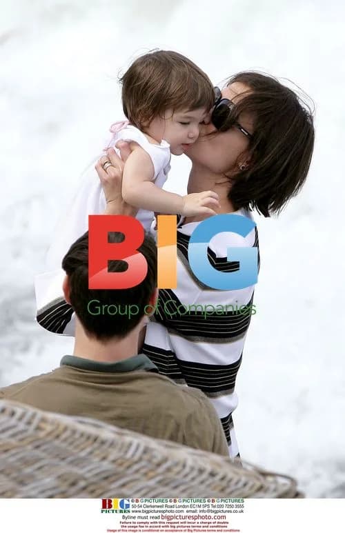 Katie Holmes and Suri take a dip