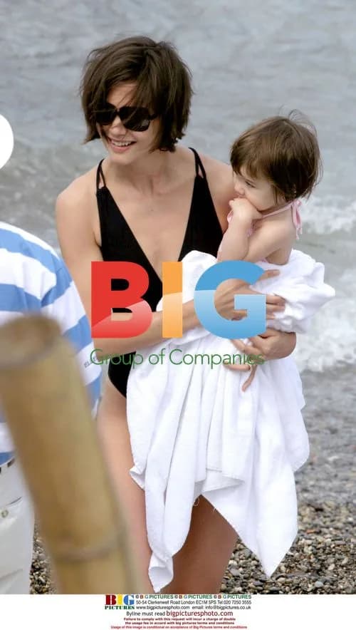 Katie Holmes and Daughter Suri Swim in the Sea