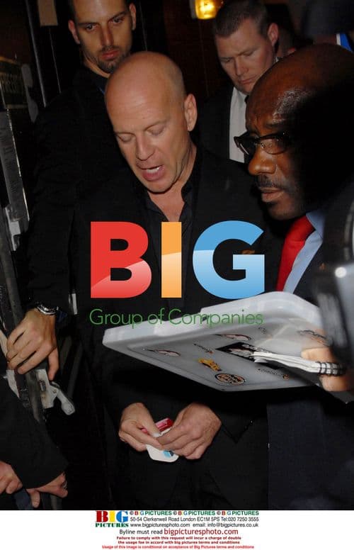 Bruce Willis leaves Die Hard 4.0 afterparty