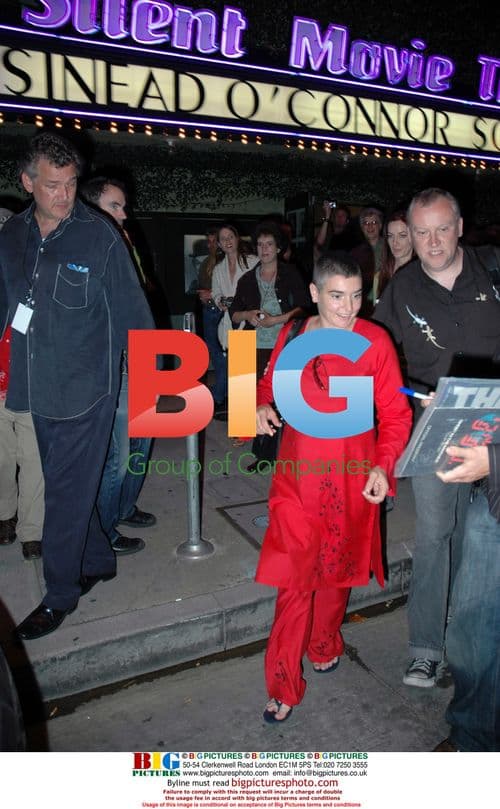 Sinead O'Connor leaving theater