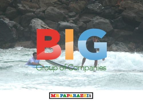 Matt Damon and Ben Affleck Surf in Hawaii