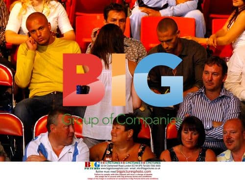 Celebrities at Las Vegas Boxing Match