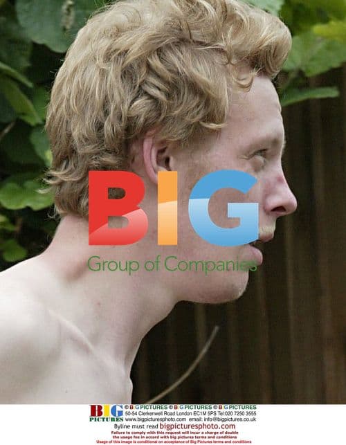 Billie Piper and Laurence Fox's Cottage Life