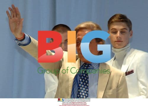 Valentino SS 2008 Men's Fashion Show