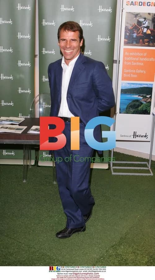Gianfranco Zola at Harrods photocall