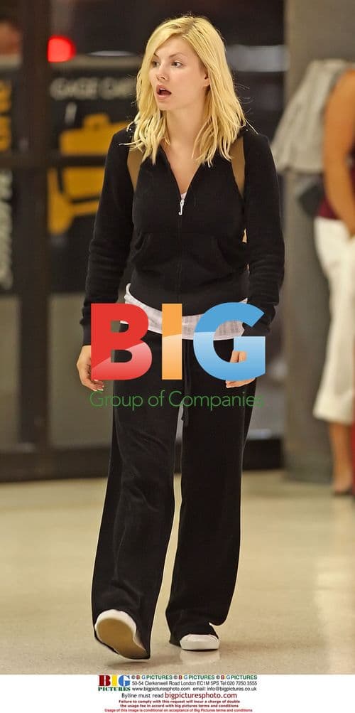 Elisha Cuthbert and Sean Avery Arrive at LAX