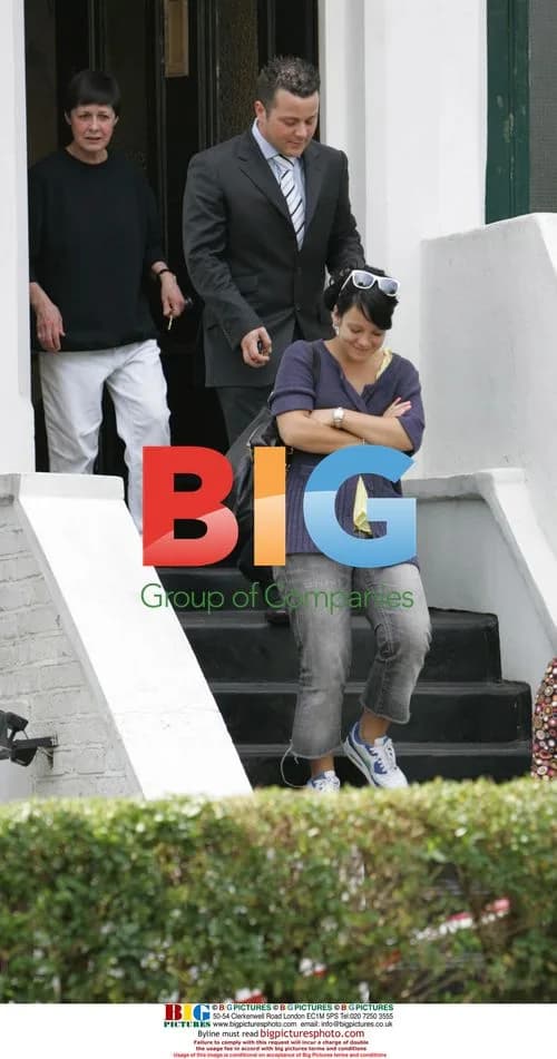 Lily Allen House Hunting in London