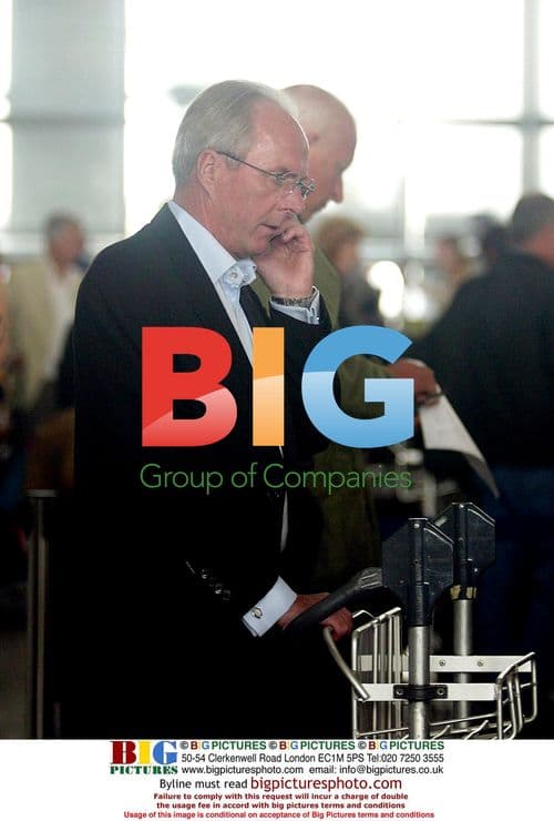 Sven-Göran Eriksson Spotted at Oslo Airport