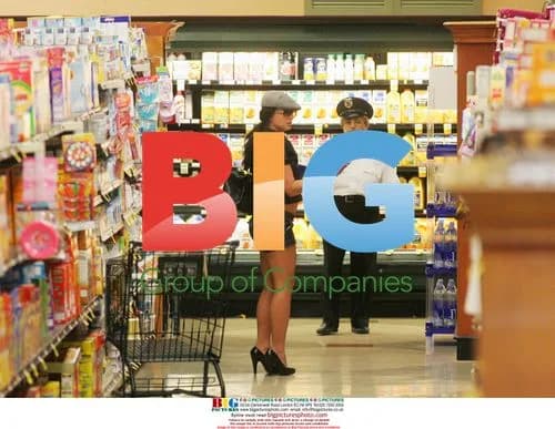 Britney Spends Afternoon Recording, Grocery Shopping