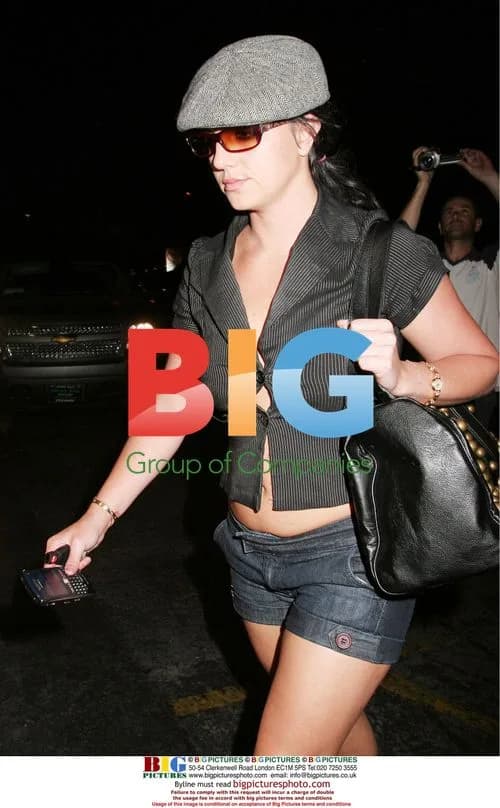 Britney Spears Goes Shopping with Cousin