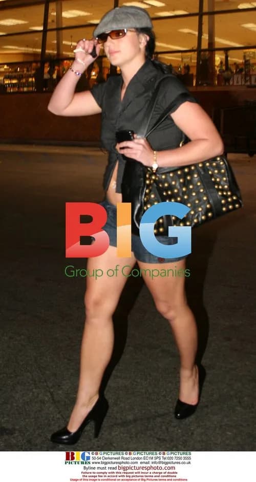 Britney Spears Shopping with Cousin Allie