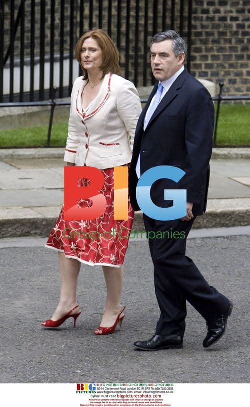 Gordon Brown Enters 10 Downing St as New PM