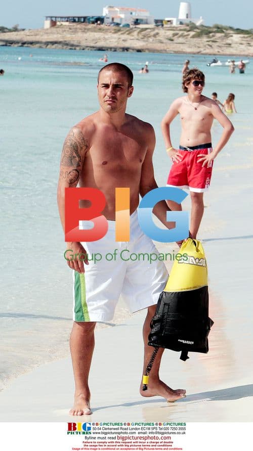 Fabio Cannavaro and family meeting Massimo Oddo