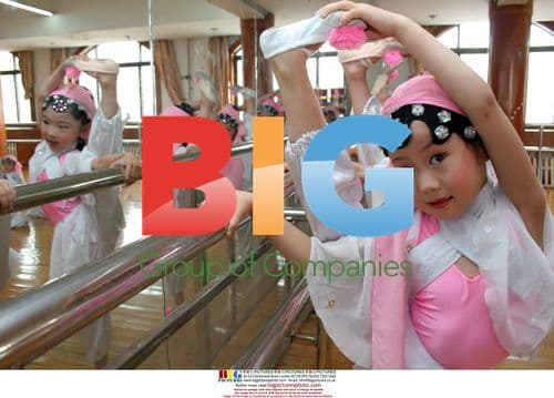 Kids Practice Peking Opera at Kindergarten