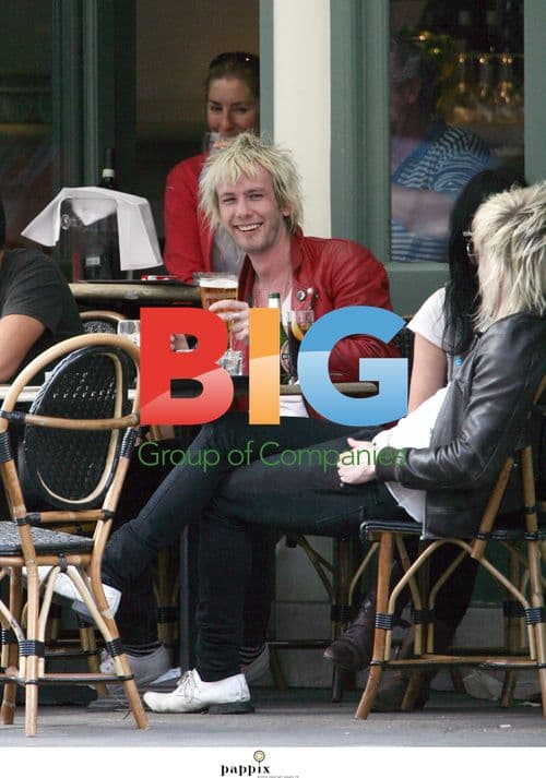 Donny Tourette Goofing Around in North London Pub