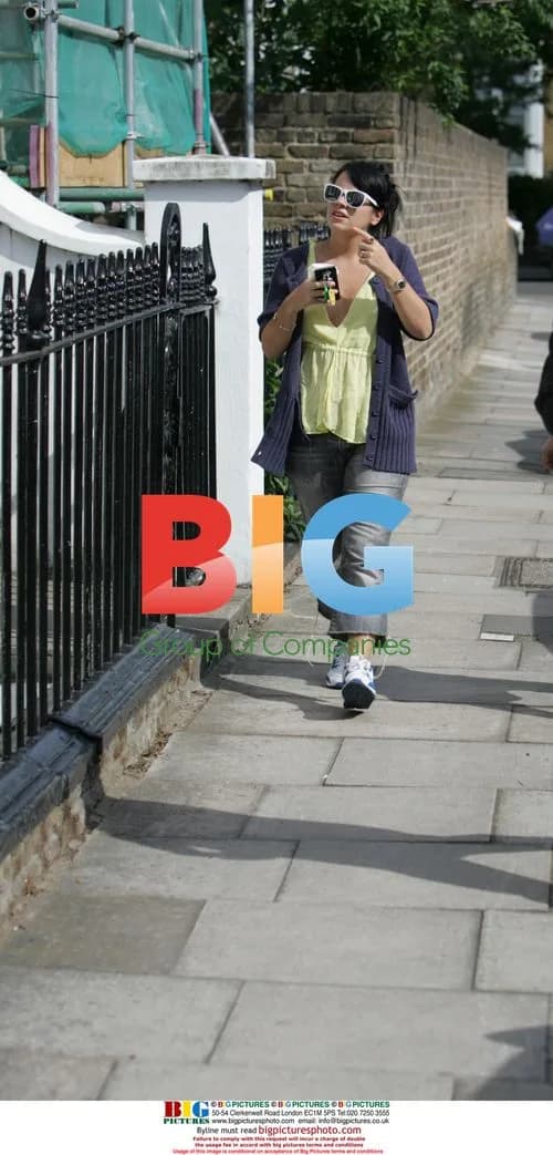 Lily Allen House Hunting in London