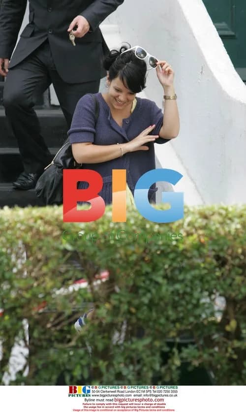 Lily Allen House Hunting in London