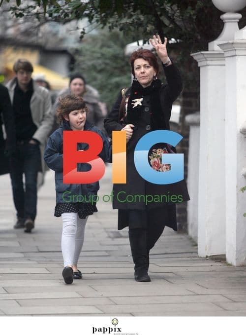 Fiona Foster and daughter in London