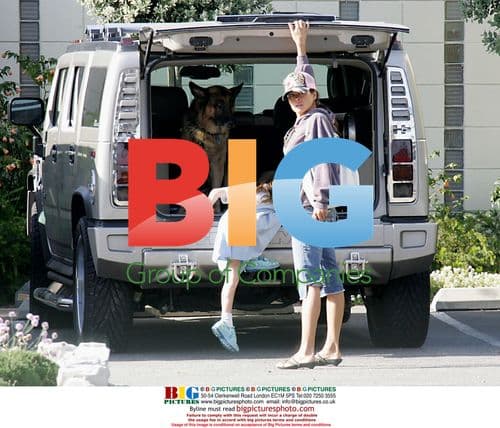 Brooke Burke and Daughter with Giant Dog