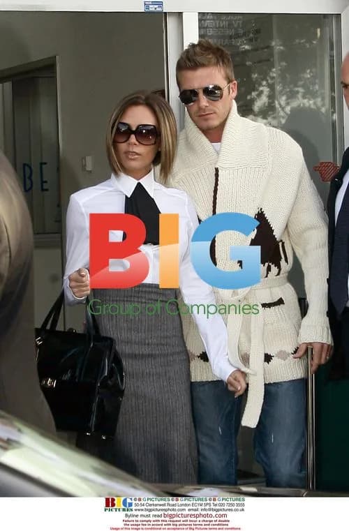 Beckhams Arrive in Rome for Cruise/Holmes Wedding