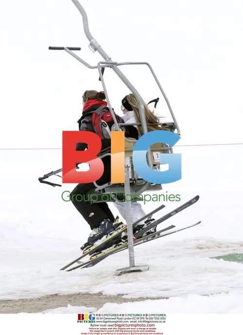 Victoria Beckham Skiing in Spain