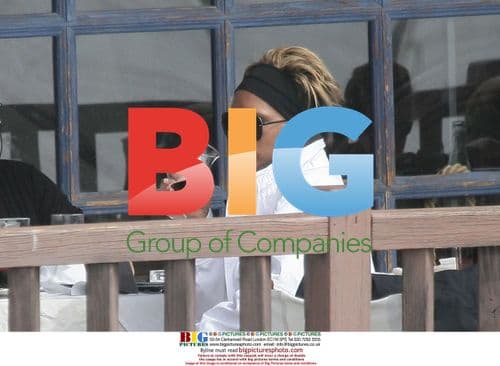 Victoria Beckham Ski Holiday with Family