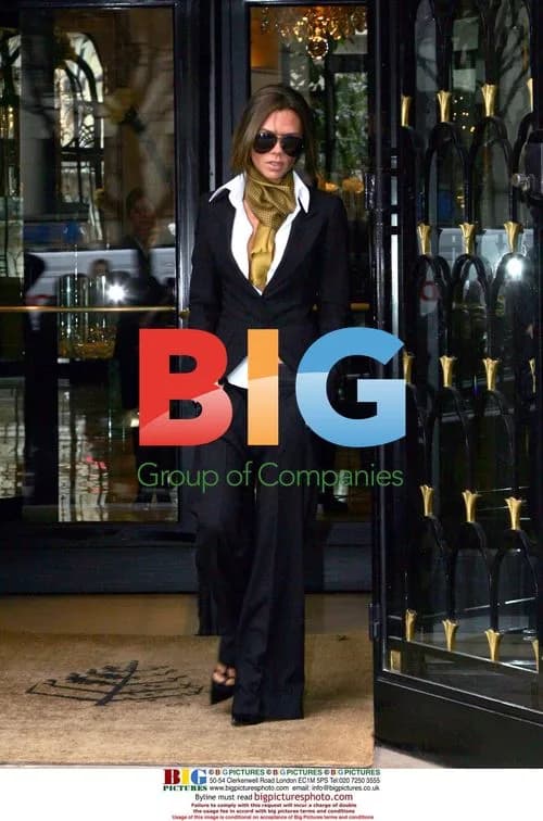 Victoria Beckham leaves Paris hotel