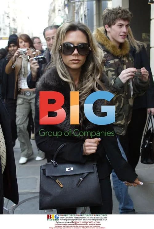 Victoria Beckham Shopping in Paris